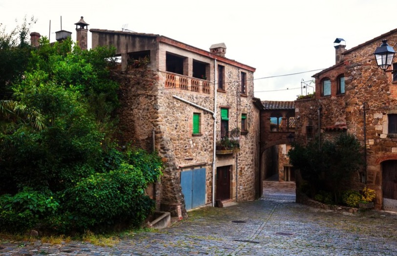 Gli Aspetti Chiave nella Scelta di una Villa di Lusso in Toscana