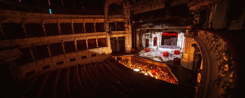 Theatres Cultural Guide: Arezzo's Artistic Heartbeat