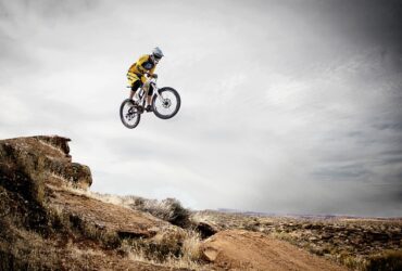 Percorsi gravel bike per famiglie nei parchi storici