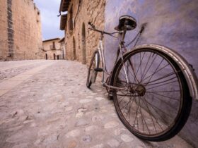 Noleggio bici per escursioni nei borghi storici