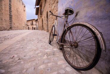 Noleggio bici per percorsi nei borghi storici